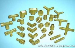 深圳市坪山新區(qū)鑫榮五金機(jī)械設(shè)備批發(fā)部 專業(yè)供應(yīng)銅接頭，連接機(jī)械行業(yè)的卓越紐帶